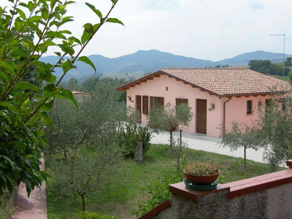 Santa Croce Villa Fossato di Vico Ngoại thất bức ảnh
