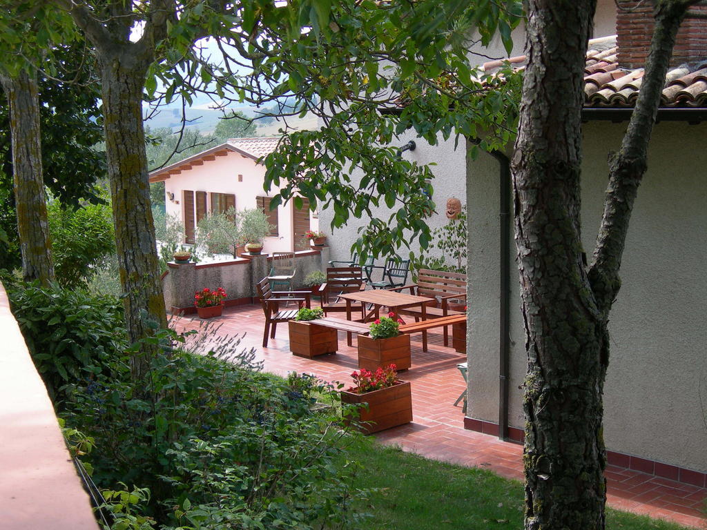 Santa Croce Villa Fossato di Vico Ngoại thất bức ảnh