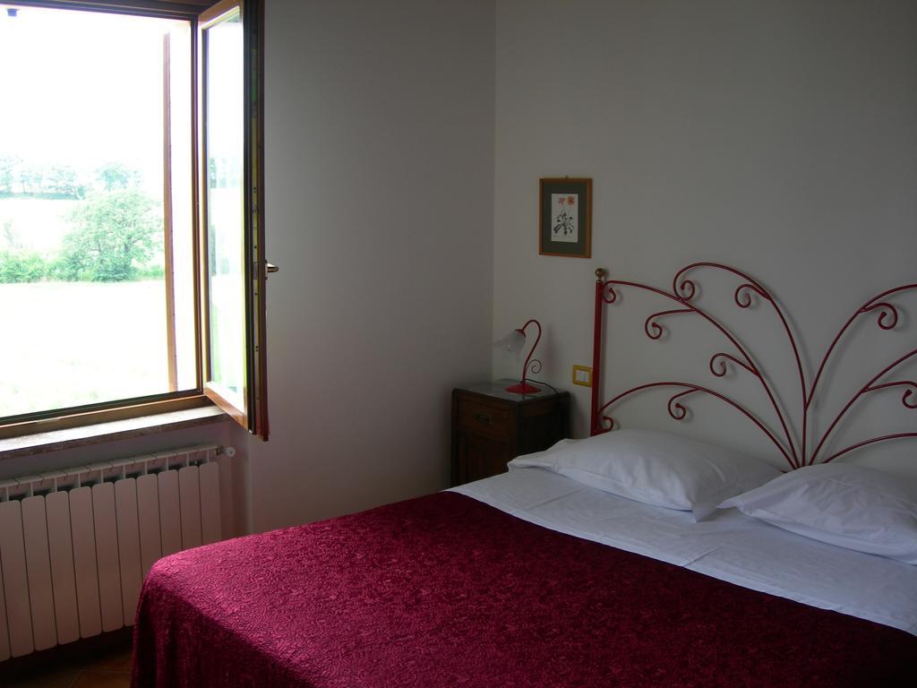 Santa Croce Villa Fossato di Vico Ngoại thất bức ảnh