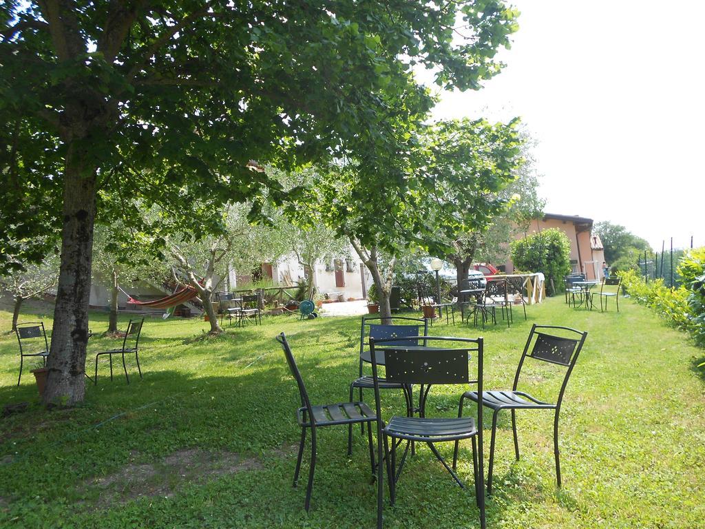 Santa Croce Villa Fossato di Vico Ngoại thất bức ảnh