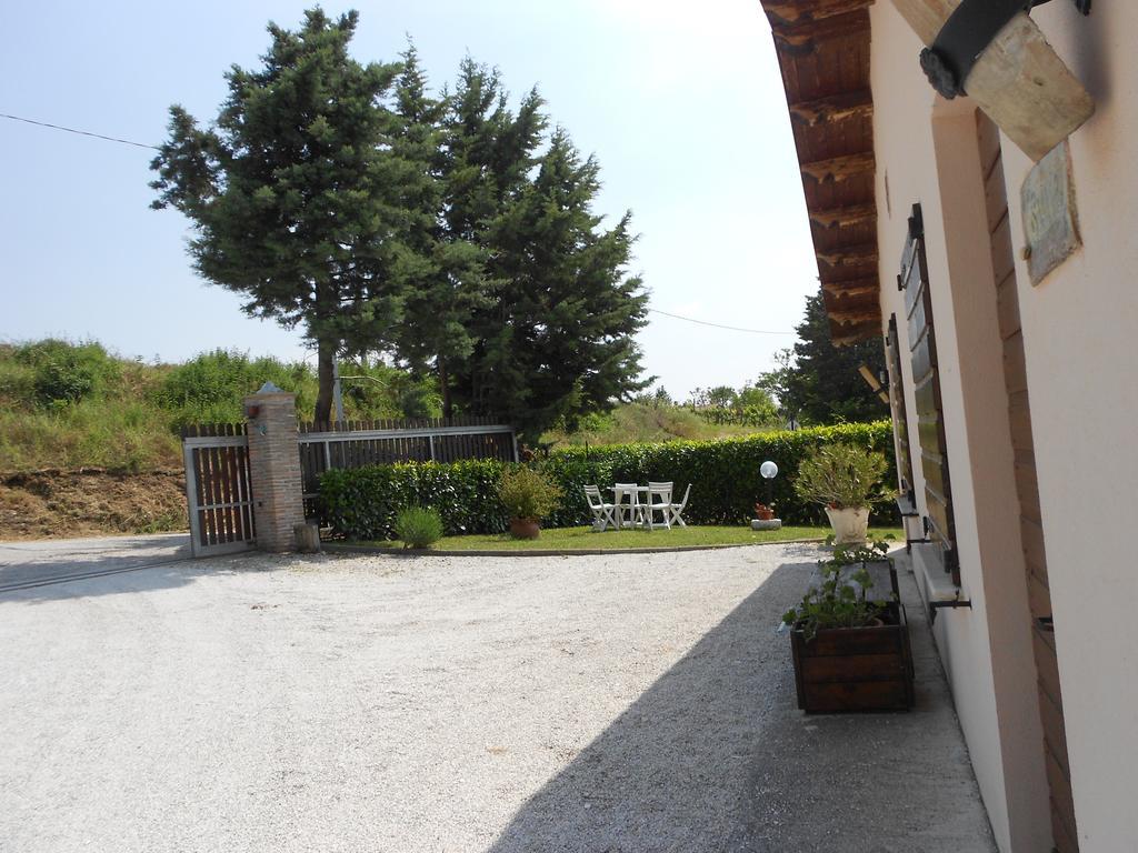 Santa Croce Villa Fossato di Vico Ngoại thất bức ảnh